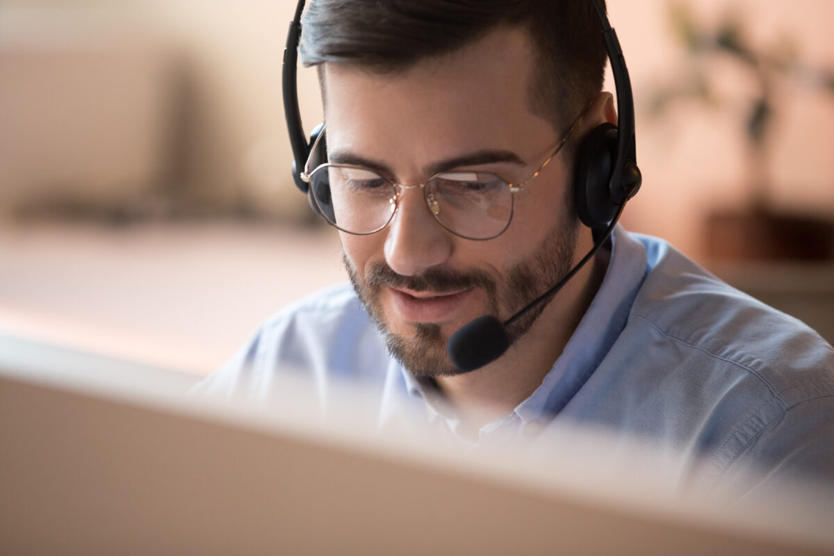 Turn customer service into a competitive advantage image