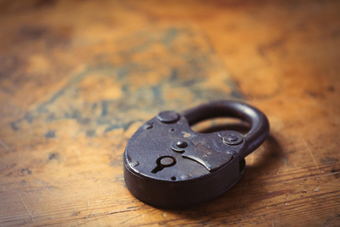 Developing a fail safe advertising strategy with CRM thumbnail