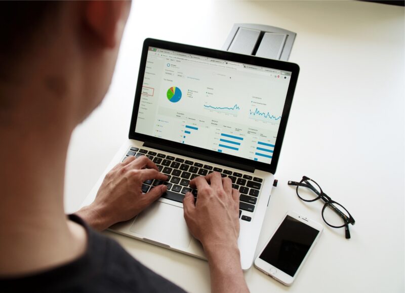 Best CRM reports to run in marketing and sales featured image