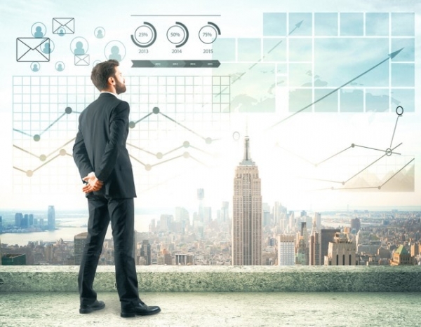 using-crm-software-to-follow-online-marketing-trends